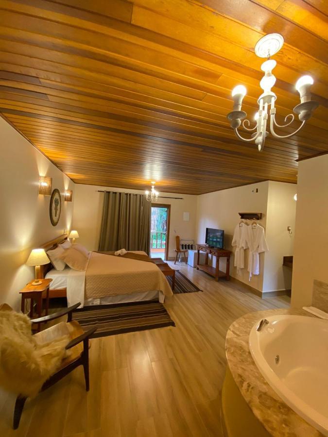 Lua Clara Hotel